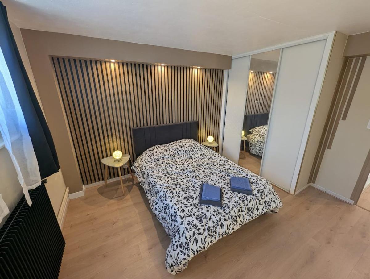 Appartement Verdoyant Au Bord Du Lac Leman Entre Evian Et Thonon Dans Une Villa Publier Exterior photo